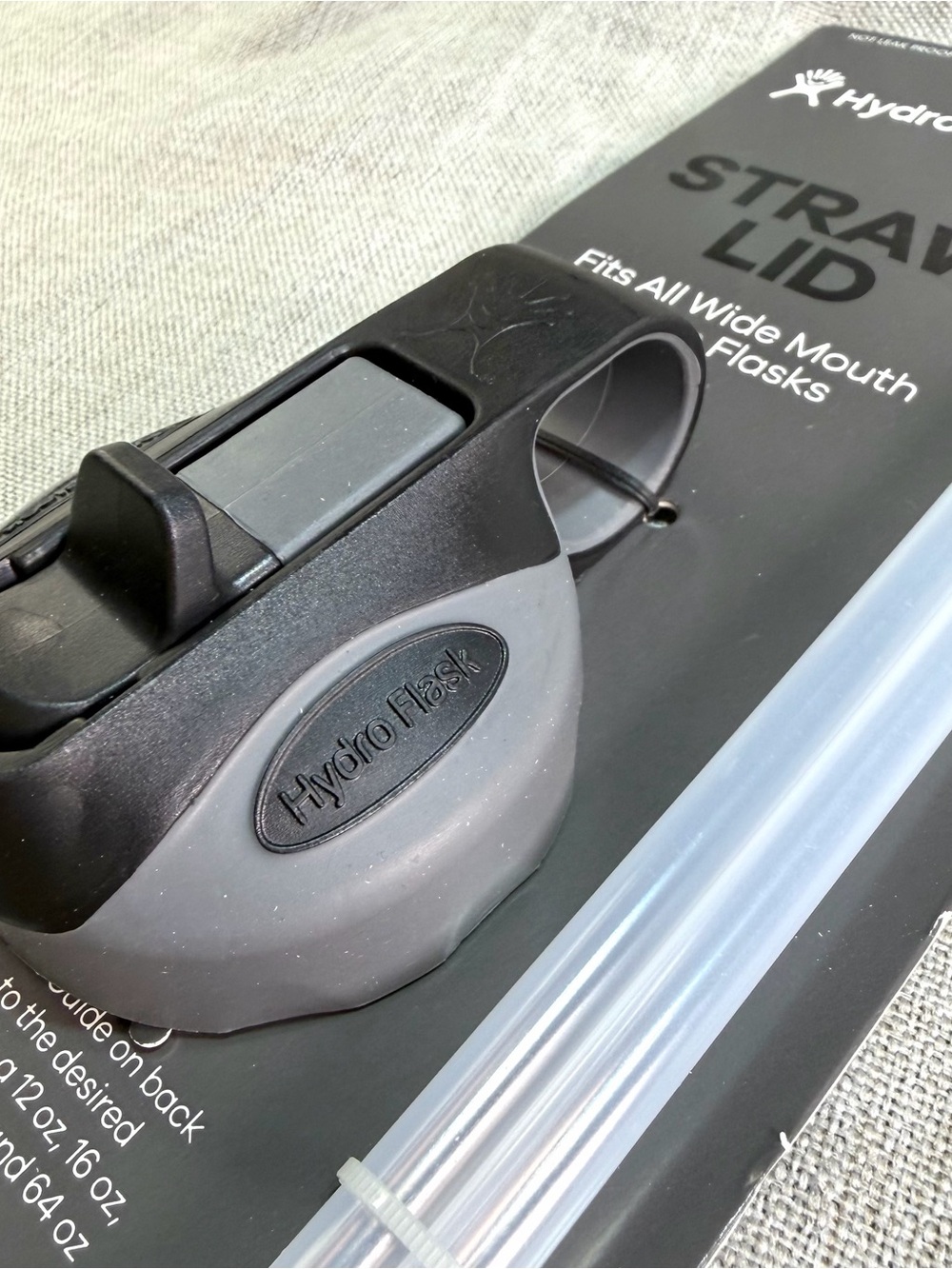 Hydro Flask Straw Lid in Black and Gray with Clear Straw